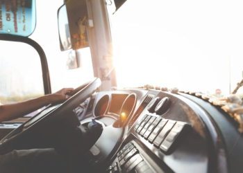 U Njemačkoj isključen autobus s 70 putnika za BiH: Retrovizori vezani vezicama, porozne gume, loše kočnice…