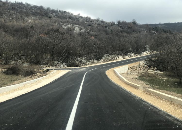 Do Groblja mira na Bilima moći će se i novim asfaltiranim “Putem branitelja”