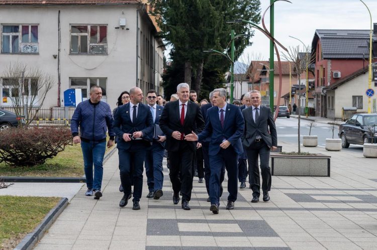 Iz Hrvatske stiže novih šest milijuna eura za projekte bh. Hrvata