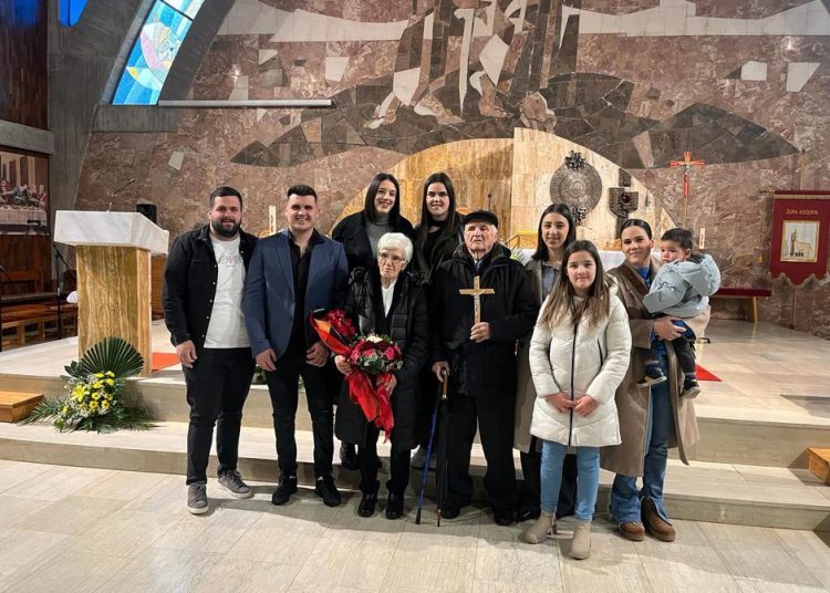 Proslavljeno 60 godina braka na Kočerinu! Veliko slavlje u obitelji Ćuk
