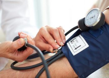 Postoje napitci kojima ćete si smanjiti tlak, ali i oni od kojih će vam podivljati