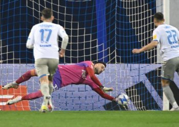 Nevistić spasio Dinamo, Modri protiv Varaždina jedva iščupali važnu pobjedu u borbi za titulu