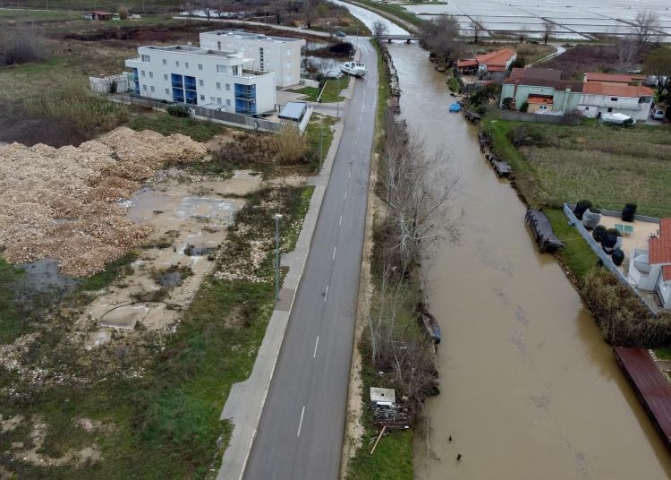 Foto i video: Pogledajte kako poplavljeni Nin izgleda iz zraka