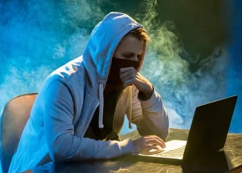 Prevaranti preko lažnih igrica i profila u BiH vrebaju djecu i tinejdžere