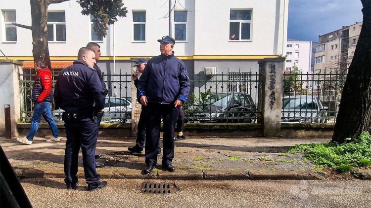 Mostar: Uhićen 19-godišnjak zbog tučnjave ispred Prometne škole