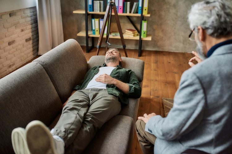 Psihijatar, psiholog ili psihoterapeut – gdje potražiti pomoć kada pati naša psiha?
