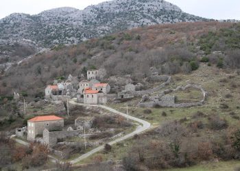 Naselja bez ljudi, škola bez učenika, no ohrabruje najava gradnje ceste preko gora