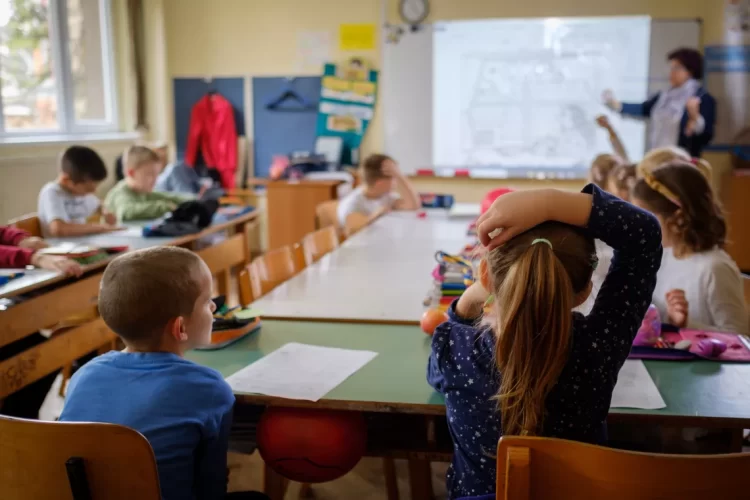 Katastrofalna demografska slika: Za pet godina u FBiH skoro 13.000 manje osnovaca!