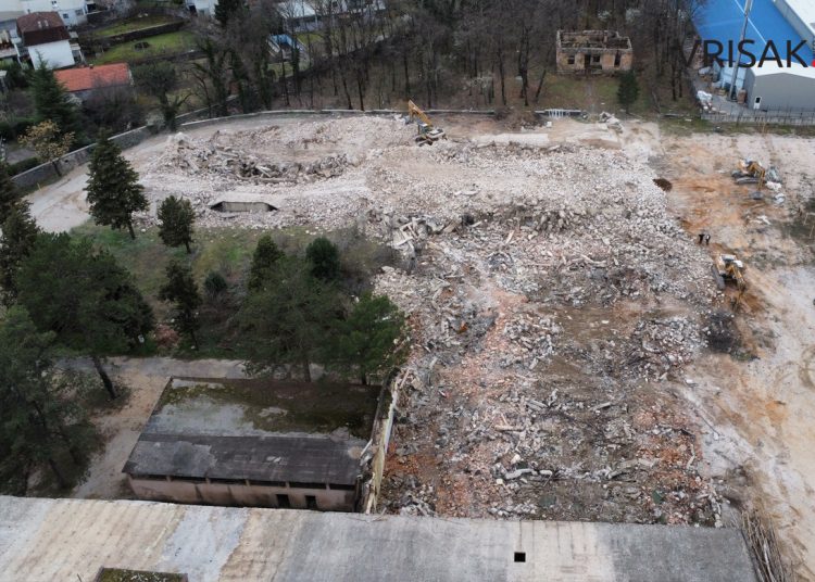 Srušena južna zgrada Duhanske stanice u Širokom Brijegu, donosimo video iz zraka