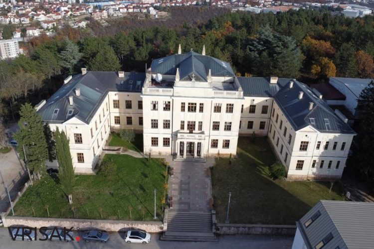 Zgrada Gimnazije fra Dominika Mandića u Širokom Brijegu u funkciji do početka školske godine 2025./2026.!?