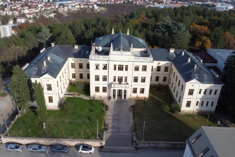 Zgrada Gimnazije fra Dominika Mandića u Širokom Brijegu u funkciji do početka školske godine 2025./2026.!?