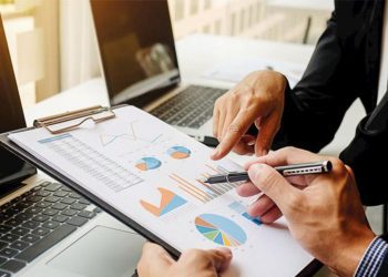 BiH je ekonomsko čudo, fenomen kakav se rijetko viđa u nesređenim državama, gdje je otvorenih pitanja niz