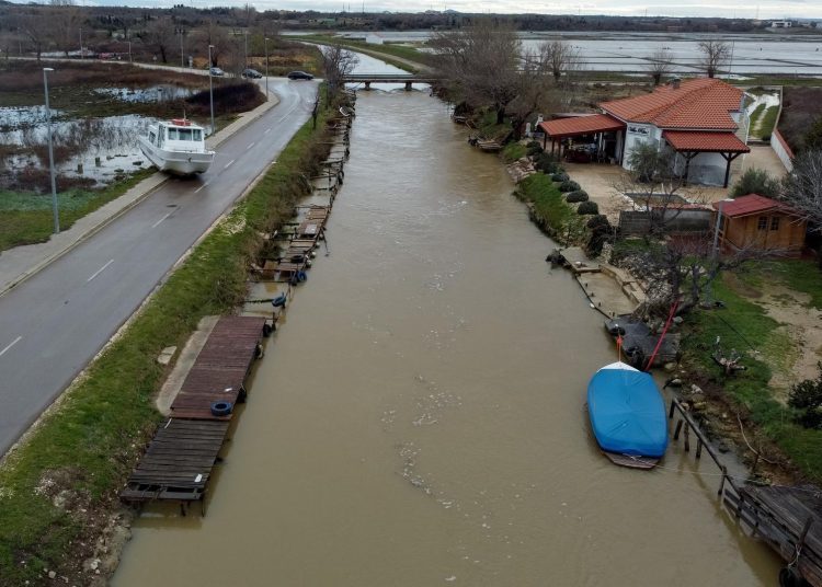 Foto i video: Pogledajte kako poplavljeni Nin izgleda iz zraka