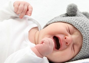 Što može pomoći pri ublažavanju grčeva kod bebe?