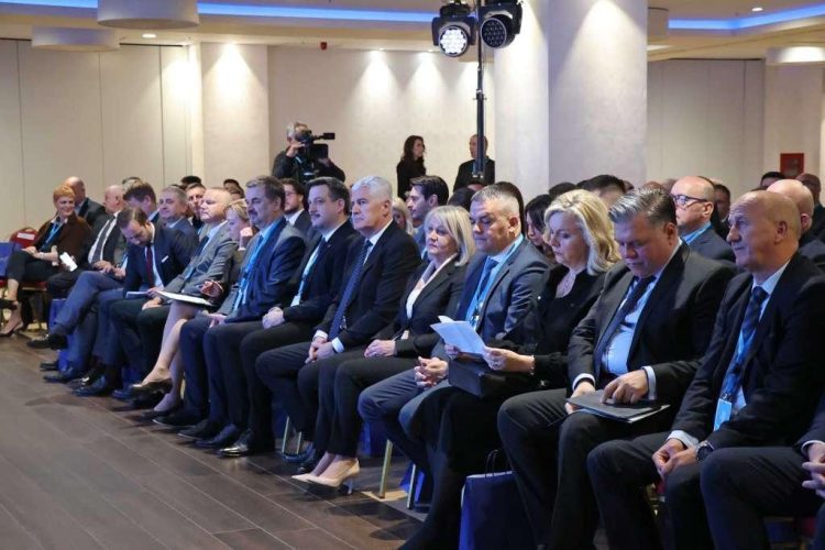 VIDEO I Mostar Security Forum: Hibridni rat se vodi u BiH, Zapadni Balkan SAD-u i NATO-u nije prioritet