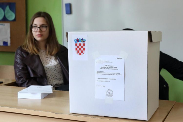 Birači u BiH i dijaspori od sutra glasuju na izborima za Hrvatski sabor, ozbiljniju kampanju imala tek lista HDZ-a