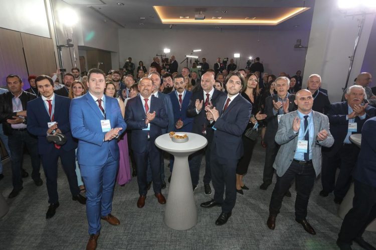 Prve reakcije Domovinskog pokreta: “Imat će grdnih problema tko bude pregovarao s nama”