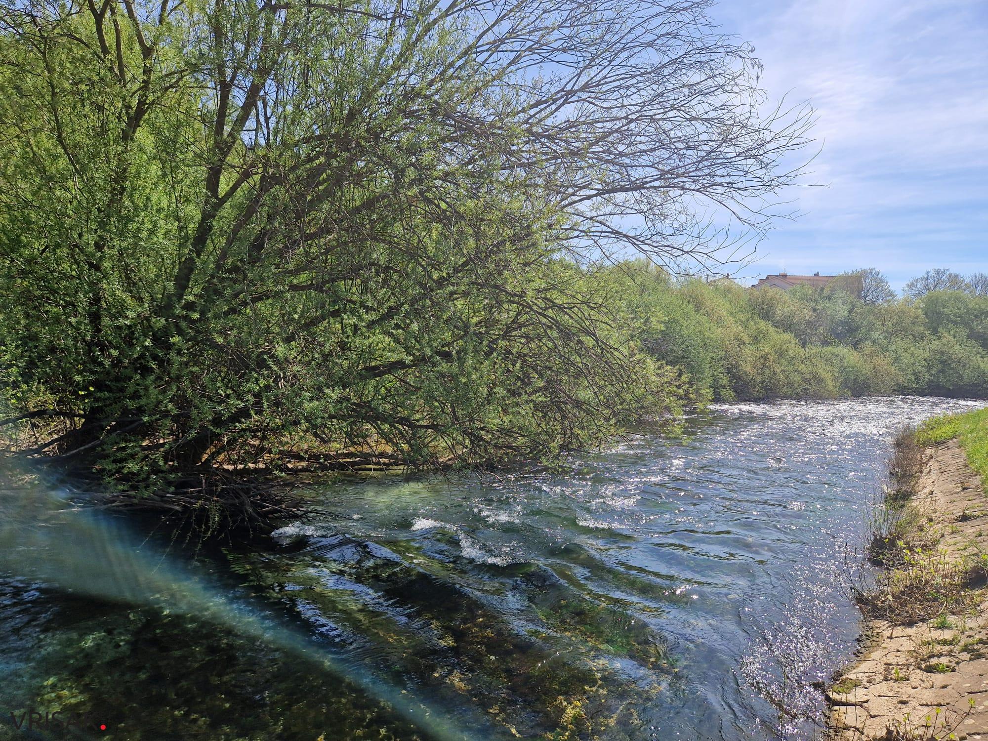 Proljeće uz rijeku Lišticu (FOTO)
