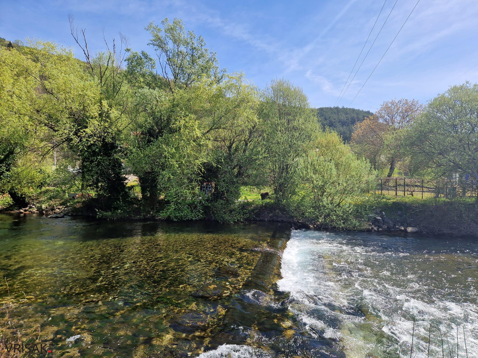 Proljeće uz rijeku Lišticu (FOTO)