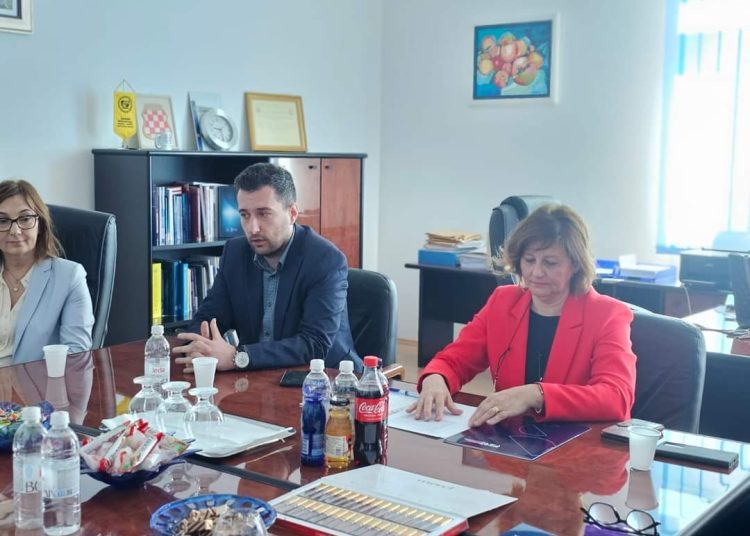 Čović posjetio Fakultet strojarstva, računarstva i elektrotehnike Sveučilišta u Mostaru