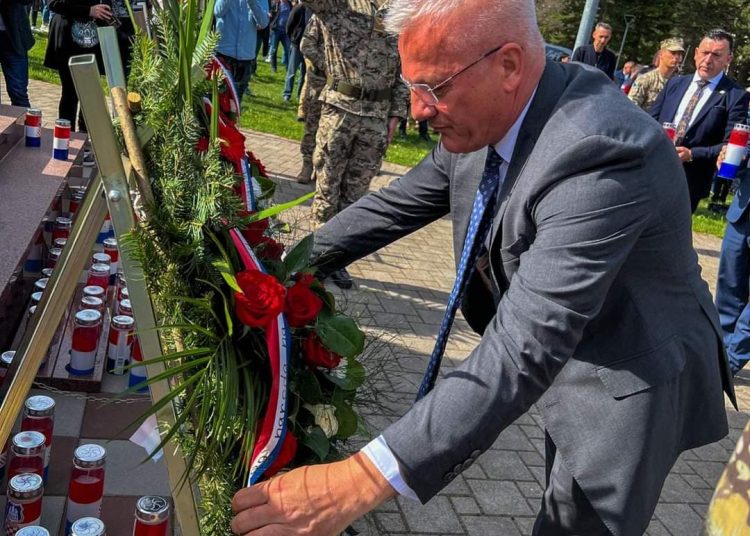 32. obljetnica poginulih branitelja hrvatskog naroda na Kupresu (FOTO)
