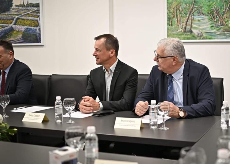 Koordinacijski sastanak dužnosnika HDZ-a BiH održan u Grudama