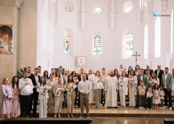 Široki Brijeg: Ove subote kršteno jedanaestero djece