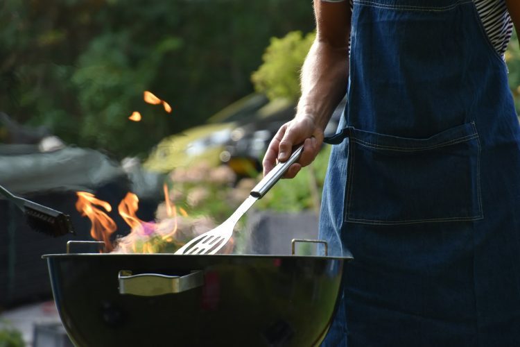 Zbog visokih cijena mesa prvosvibanjski roštilj znatno skromniji