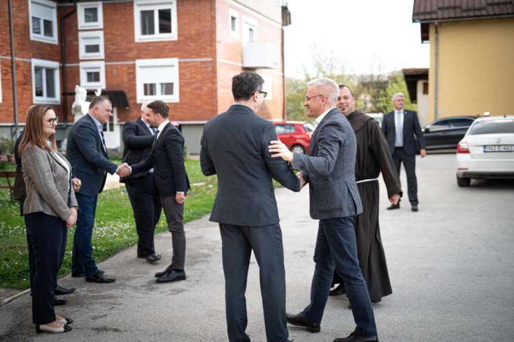 Milas: Obnovili smo Vukovar, obnovit ćemo i Plehan i Bosansku Posavinu
