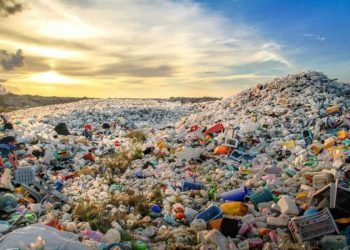 Na morskom dnu do 11 milijuna tona plastičnog otpada