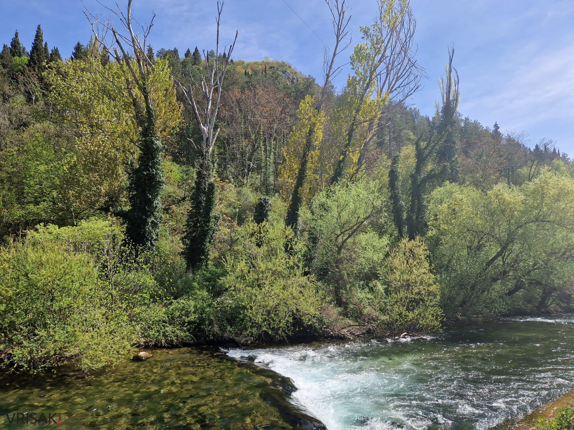 Proljeće uz rijeku Lišticu (FOTO)