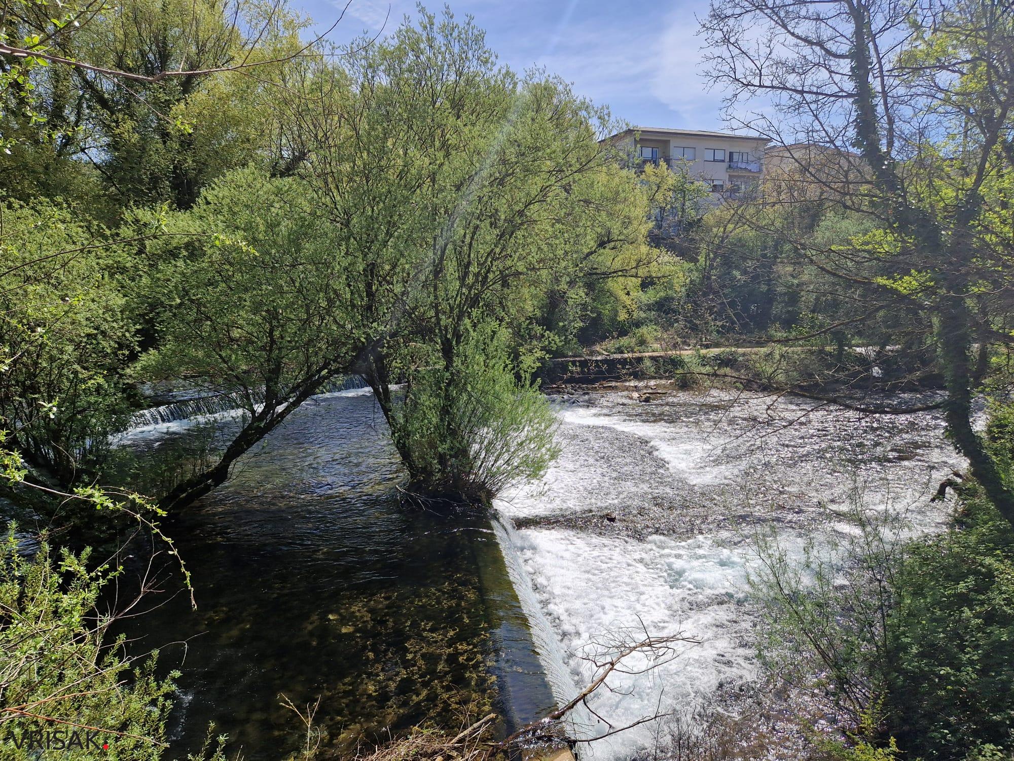 Proljeće uz rijeku Lišticu (FOTO)