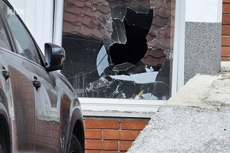 Bačena bomba na kuću načelnika općine u Sarajevu