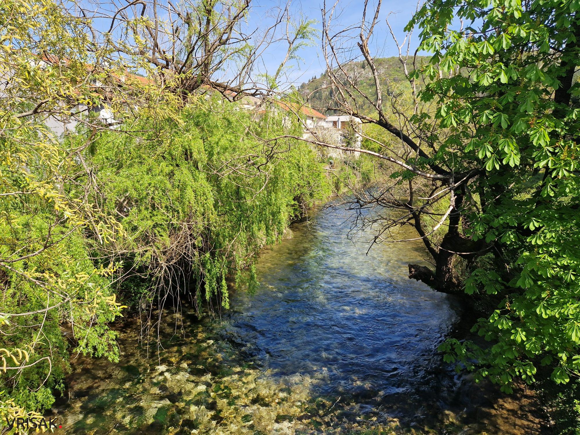 Proljeće uz rijeku Lišticu (FOTO)
