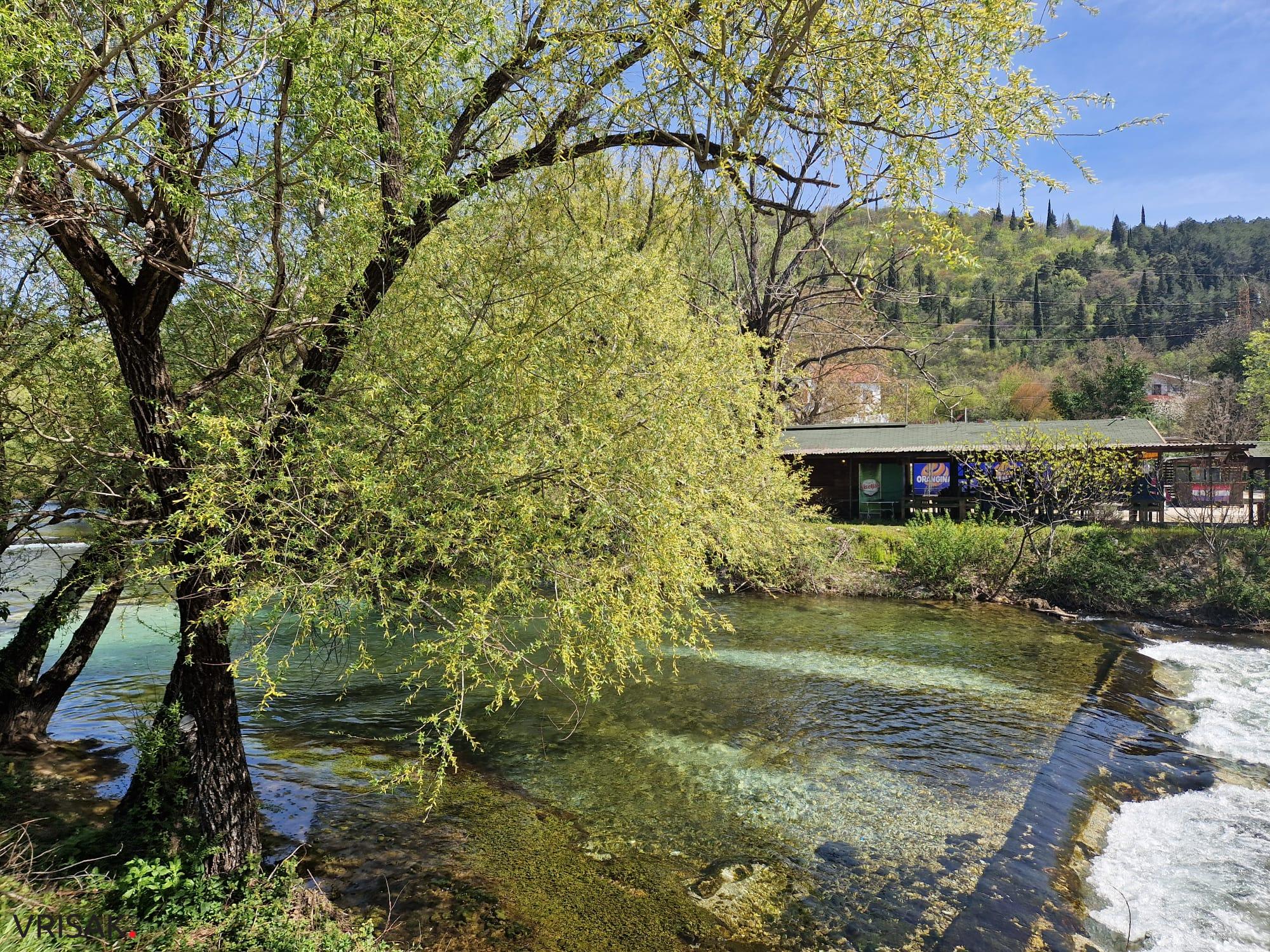 Proljeće uz rijeku Lišticu (FOTO)