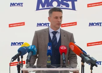 Evo što kažu Petrov i Selak Raspudić o razilaženju u MOST-u