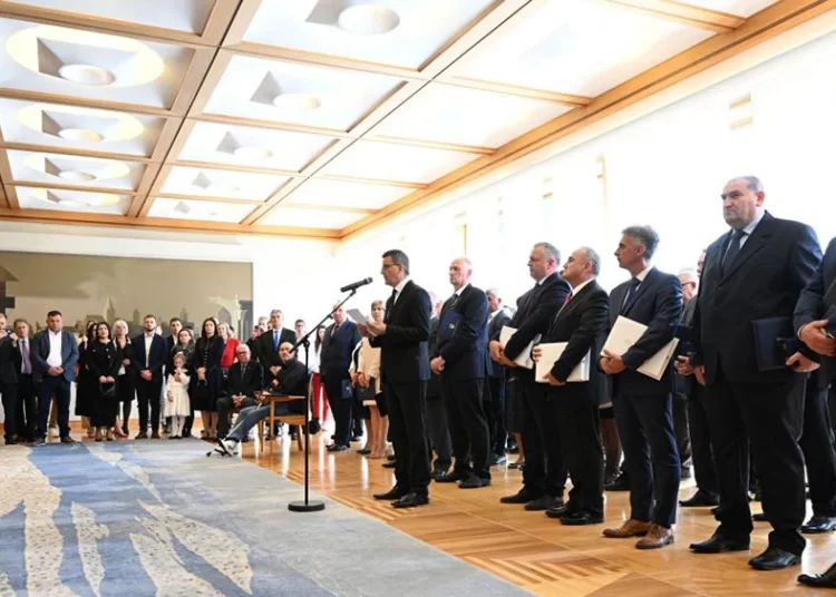 Milanović posmrtno dodijelio počasni čin brigadnog generala HV-a Mići Lasiću