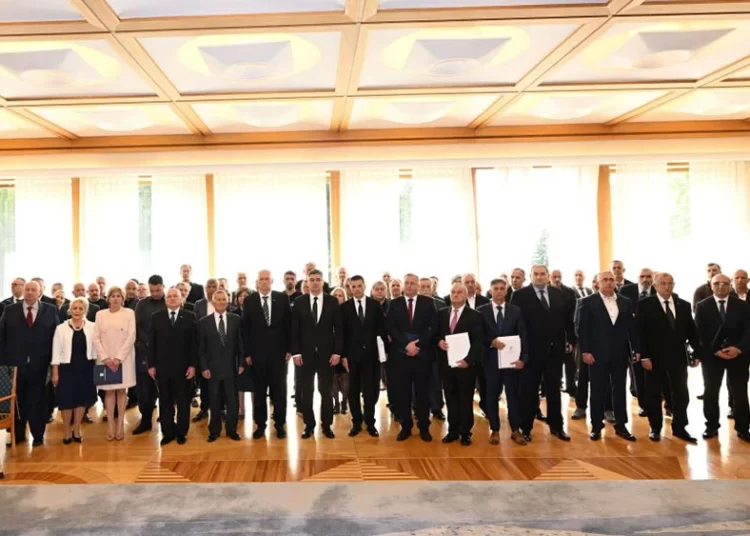 Milanović posmrtno dodijelio počasni čin brigadnog generala HV-a Mići Lasiću