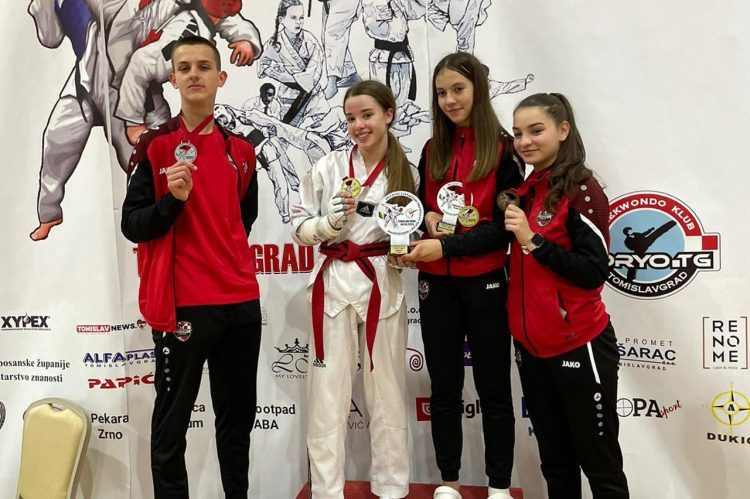 Posuške kadetkinje ekipno treće u državi – Anamarija i Marta prvakinje