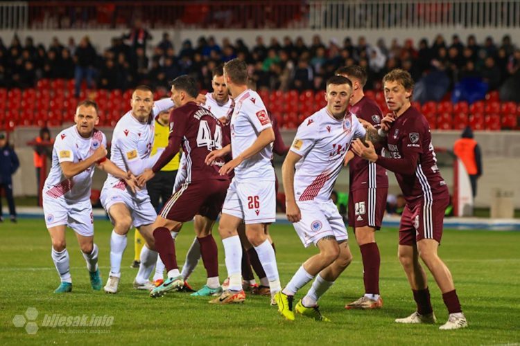 Kiša golova pod Bijelim Brijegom: Zrinjski slavio u fantastičnom derbiju!