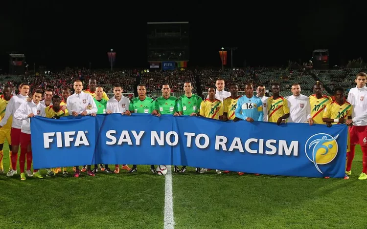 FIFA uvela novost: Evo što znači kad igrač rukama napravi X