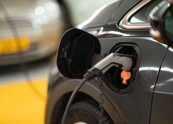SAD i Kinezi ulaze u trgovinski rat: Europski proizvođači automobila se tresu od straha!