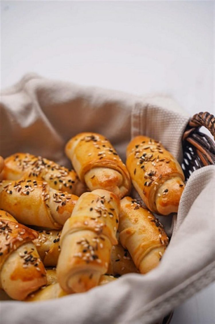 Odličan recept za kiflice sa šunkom i sirom