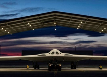 Objavljene nove fotografije američkog “nevidljivog” bombardera