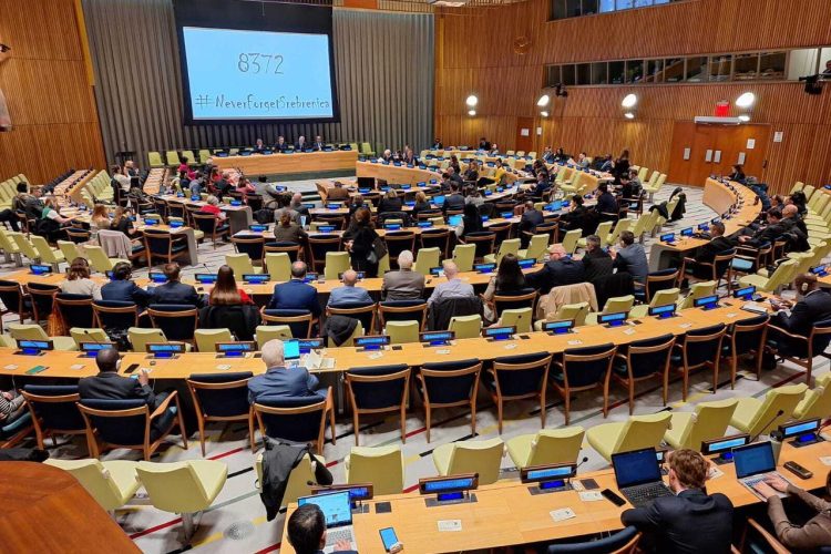 Rezolucija o Srebrenici, Izborni zakon, vjerski objekti i navijači dio su kampanje za lokalne izbore