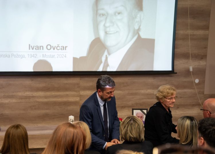 Održana komemoracija za prvog intendanta HNK Mostar Ivana Ovčara