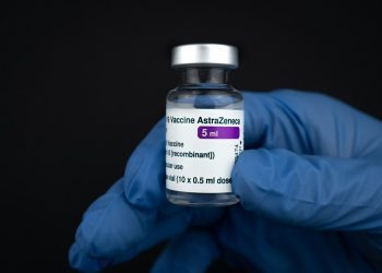 AstraZeneca povlači cjepiva protiv koronavirusa s tržišta širom svijeta