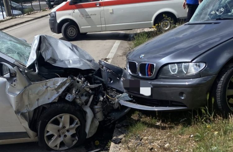 Teška prometna nesreća u Grudama, ima ozlijeđenih