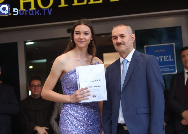 Održana maturalna zabava 51. generacije širokobriješke Srednje strukovne škole