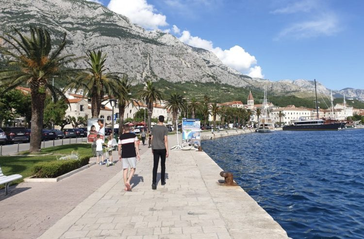 Većina građana BiH ne može si priuštiti odlazak na more, samo za smještaj dvije prosječne plaće